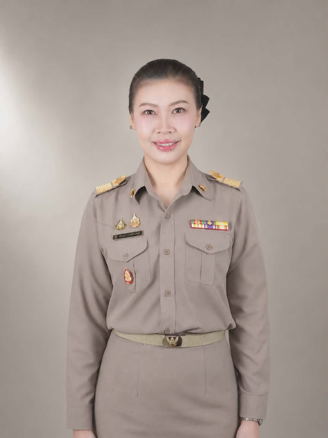 นางศันสนีย์  จันทร์ธีระโรจน์